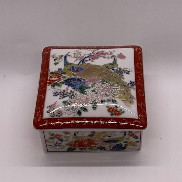 Vintage Porcelain Peacock Design Square Trinket Box  Japan - Picture 7 of 8